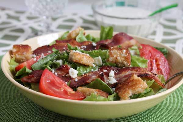 bacon lettuce and tomato salad