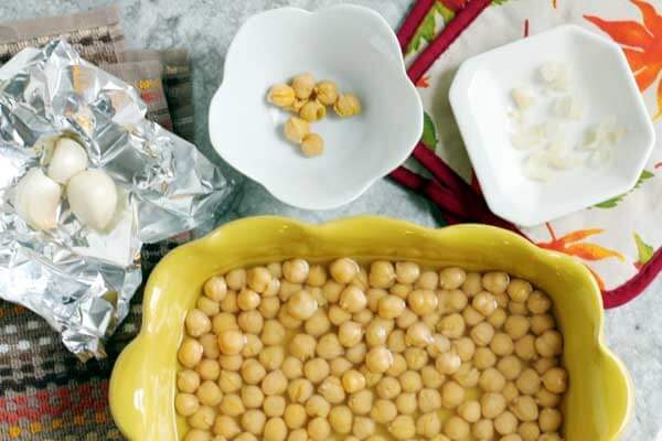 creamy and delicious pumpkin hummus