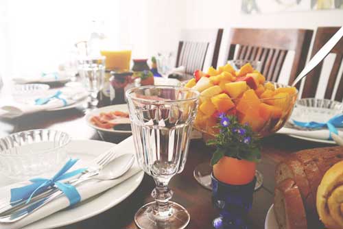 fruits to decorate your family dinner table