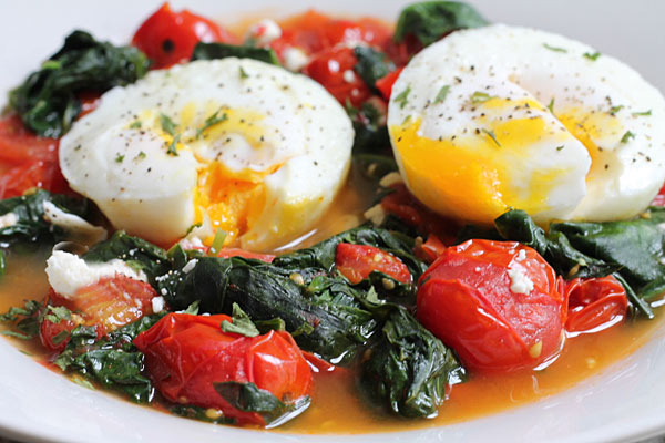 poached eggs with spinach
