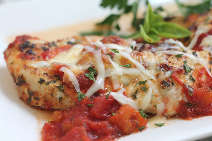 Skinny Chicken Parm on a Plate